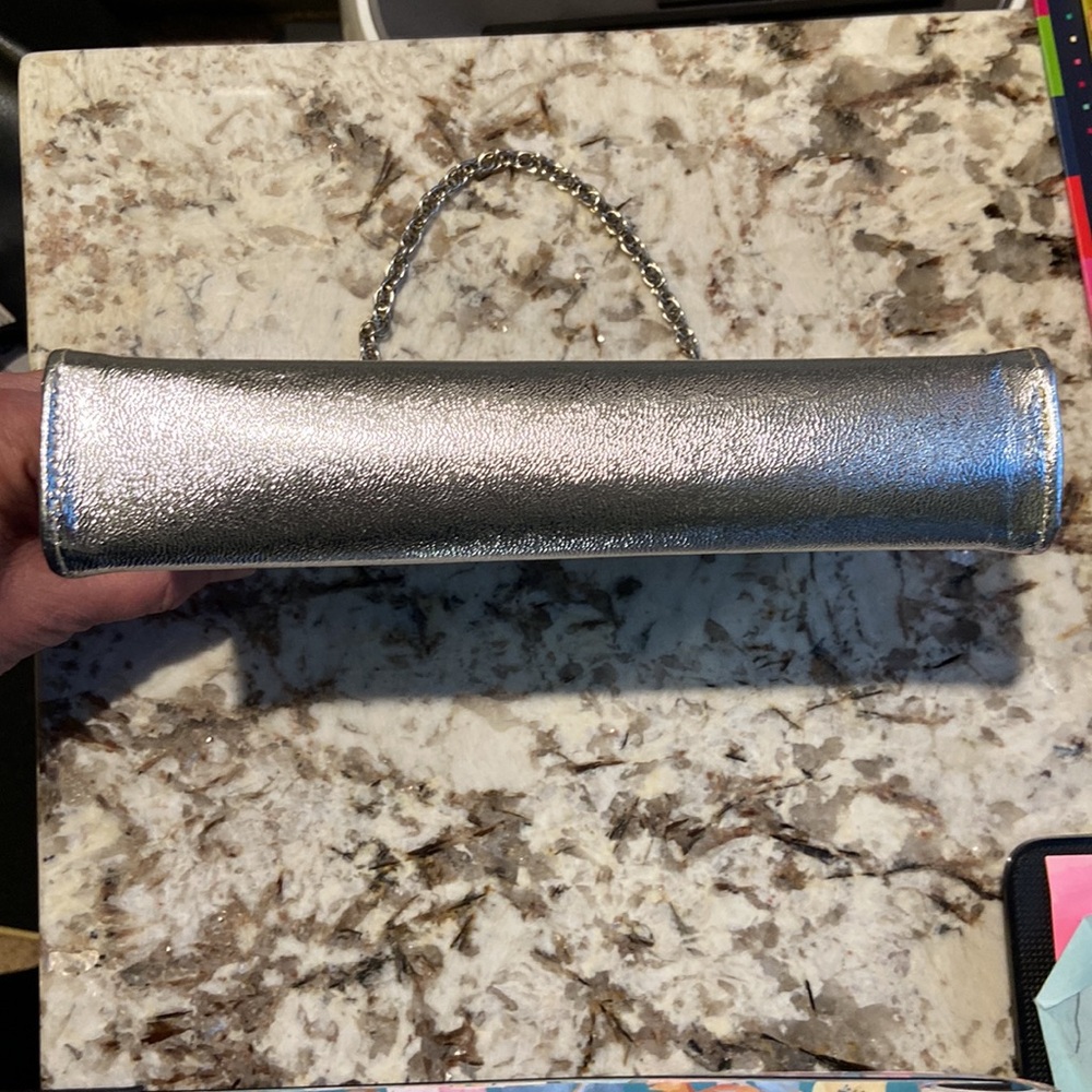 Vintage Silver Metallic Evening Bag Clutch Chain Strap 1960s Style Formal - Picture 7 of 11